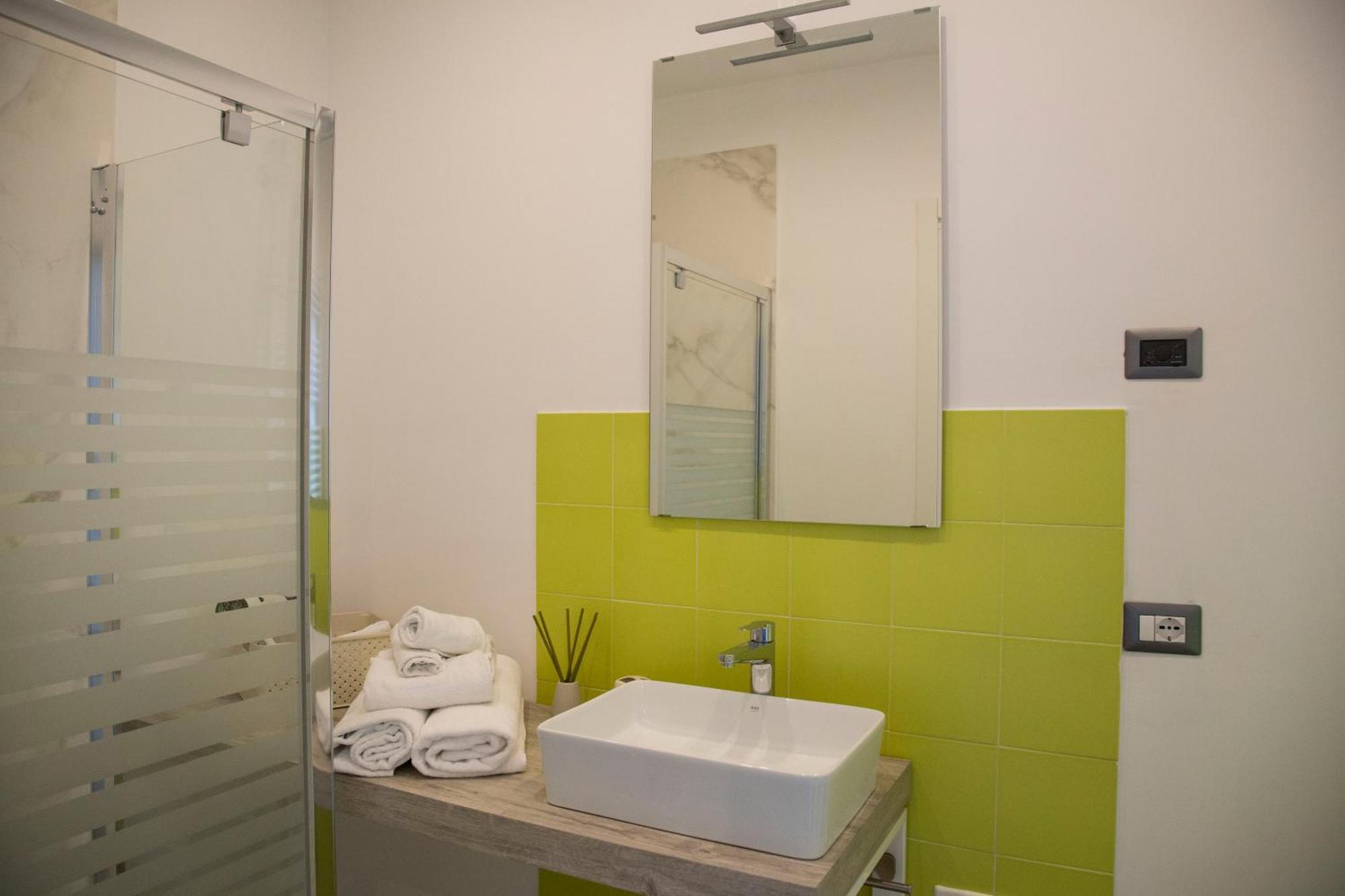 Rooms Garibaldi 나폴리 외부 사진
