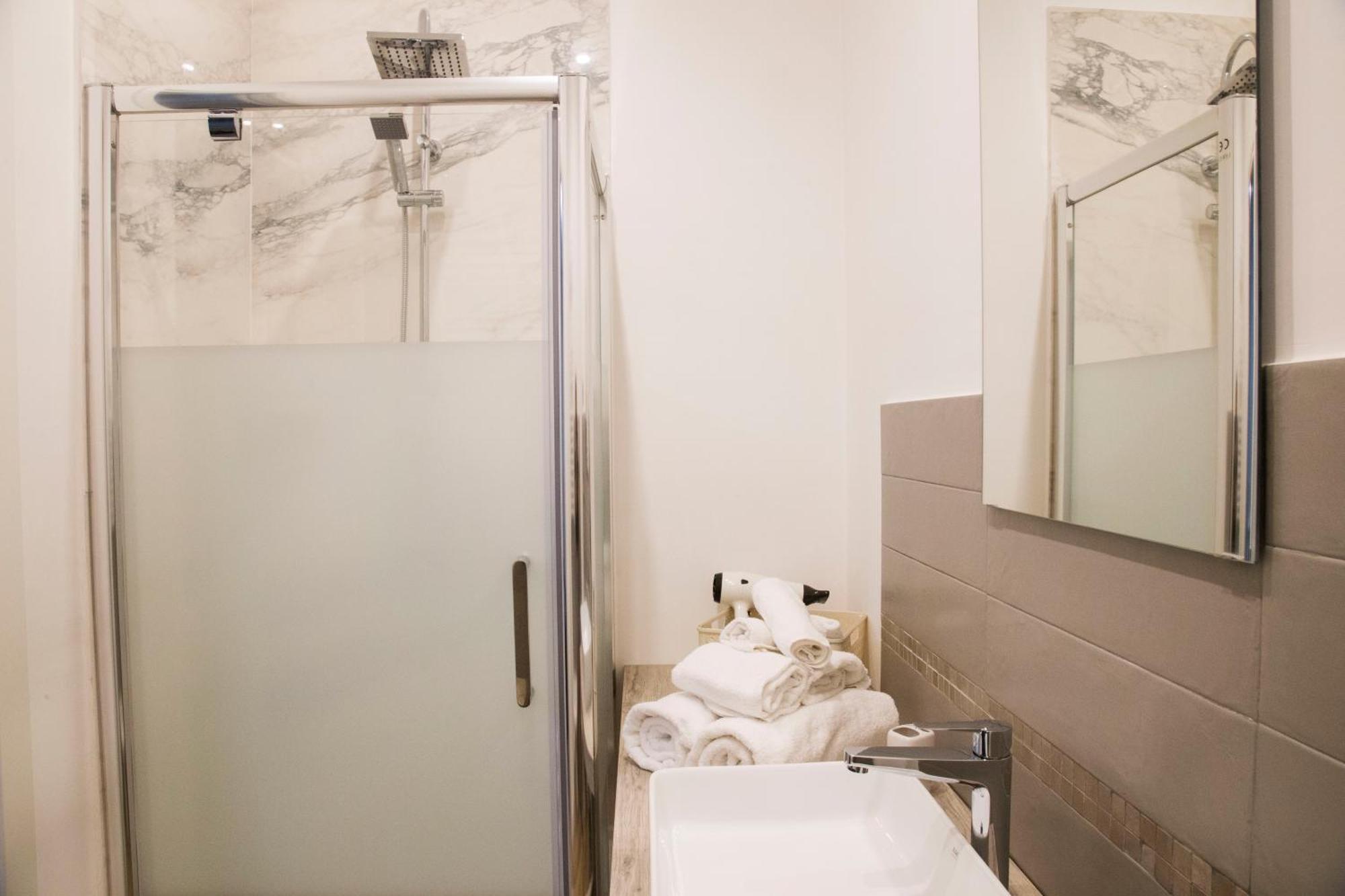 Rooms Garibaldi 나폴리 외부 사진